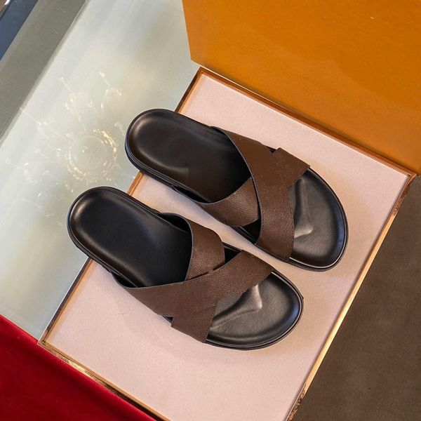 1a5s87honolulu mule combining black calf leather with dark-gray damier graphite canvas, the honolulu mule evokes an outdoor spirit with its
1a5s87honolulu mule combining black calf leather with dark-gray damier graphite canvas, the honolulu mule evokes an outdoor spirit with its