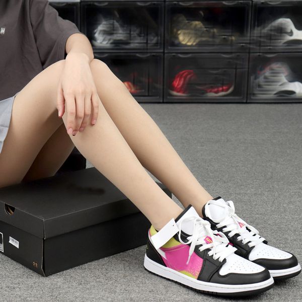 jumpman 1 low black active fuchsia cyber cw5564 001 black active fuchsia cyber white big size shoes gym shoes mens shoes schoenen, White;red
jumpman 1 low black active fuchsia cyber cw5564 001 black active fuchsia cyber white big size shoes gym shoes mens shoes schoenen, White;red