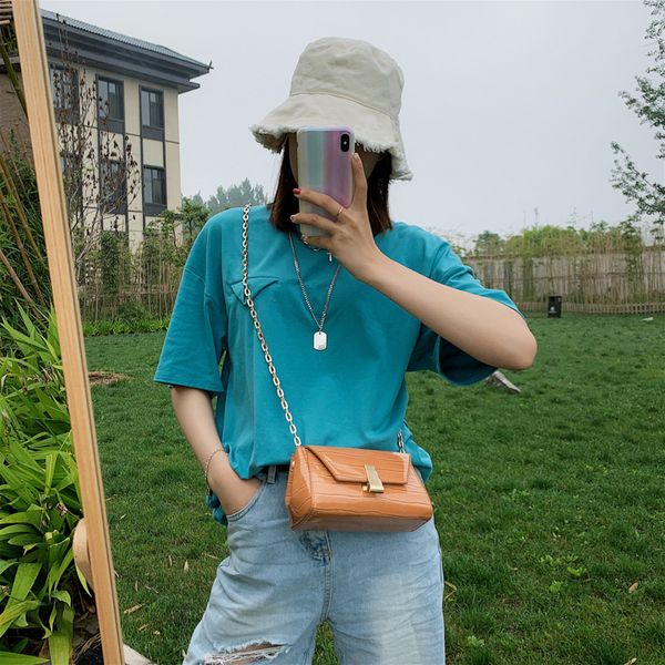 summer retro stone pattern mini bag female 2020 new fashion shoulder/crossbody bag western style chain square sling 
summer retro stone pattern mini bag female 2020 new fashion shoulder/crossbody bag western style chain square sling