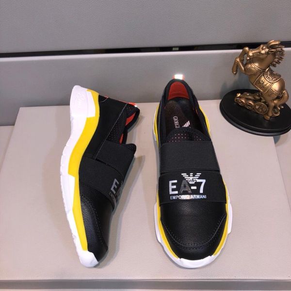 2021w limited edition custom men 's fashion breathable casual sports shoes ,versatile comfortable shoes ,original box packaging 38 -44, Black
2021w limited edition custom men 's fashion breathable casual sports shoes ,versatile comfortable shoes ,original box packaging 38 -44, Black