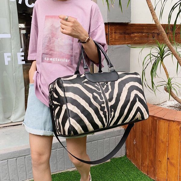 new style womens fashion women designer leather tassel soho bag disco shoulder bag purse handbags with dust bag
new style womens fashion women designer leather tassel soho bag disco shoulder bag purse handbags with dust bag