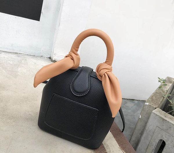 2020 женщины box bag большой емкости шарфов ручка tote сумка для дамы tenperament моды сумки телефон beach002
2020 женщины box bag большой емкости шарфов ручка tote сумка для дамы tenperament моды сумки телефон beach002