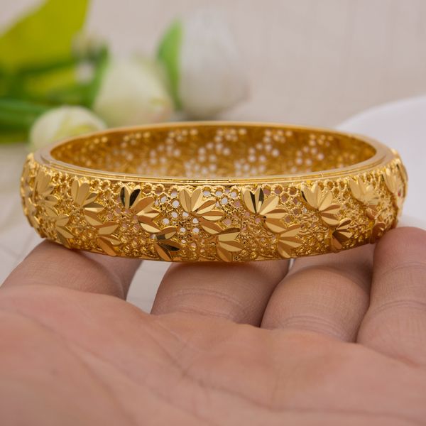 annayoyo 4 pieces/lot gold color dubai bangles for women ethiopian bracelets middle east wedding jewelry african gifts, Black
annayoyo 4 pieces/lot gold color dubai bangles for women ethiopian bracelets middle east wedding jewelry african gifts, Black