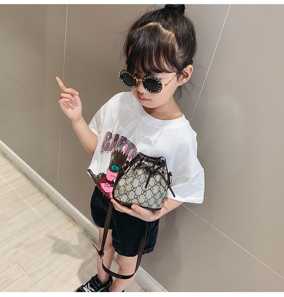luxury designer mini кошельки сумки на ремне детские сумки печать подросток дети девушки pu messenger gold цепные сумки рождественский подар, Black
luxury designer mini кошельки сумки на ремне детские сумки печать подросток дети девушки pu messenger gold цепные сумки рождественский подар, Black