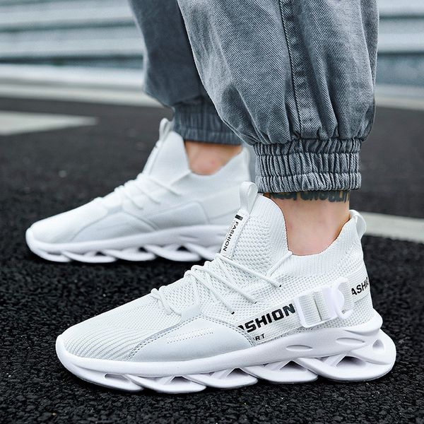 the new blade-edge men's increased thick bottom wild casual shoes fitness sport shoes man trainers
the new blade-edge men's increased thick bottom wild casual shoes fitness sport shoes man trainers