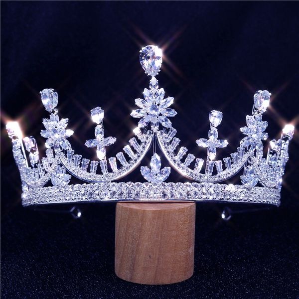princess crown fashion trendy women bride wedding hair accessories cubic zirconia luxury hair jewelry couronne de mariage, Golden;silver
princess crown fashion trendy women bride wedding hair accessories cubic zirconia luxury hair jewelry couronne de mariage, Golden;silver