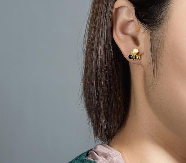 лотос fun moment real 925 стерлингового серебра ручной работы fine jewelry пчелы и капель мёд asymmetric серег для женщин подарок, Golden;silver
лотос fun moment real 925 стерлингового серебра ручной работы fine jewelry пчелы и капель мёд asymmetric серег для женщин подарок, Golden;silver