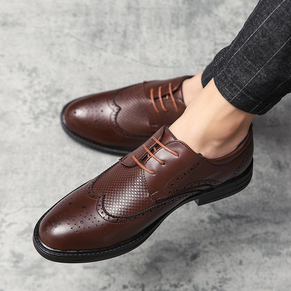 brogue men leather shoes comfort wedding office carved oxford dress formal shoes flats derby vintage zapatos hombre, Black
brogue men leather shoes comfort wedding office carved oxford dress formal shoes flats derby vintage zapatos hombre, Black