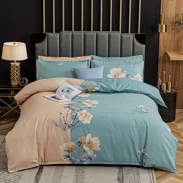 2020 new classic colorful bedding set 5 size solid color bed linings duvet pillowcases cover bed sheet cover set
2020 new classic colorful bedding set 5 size solid color bed linings duvet pillowcases cover bed sheet cover set