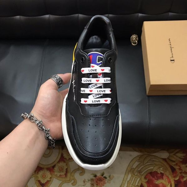 2021r spring and summer men 's leather sneakers ,casual low -shoes ,wild shoes ,original box packaging 38 -44, Black
2021r spring and summer men 's leather sneakers ,casual low -shoes ,wild shoes ,original box packaging 38 -44, Black