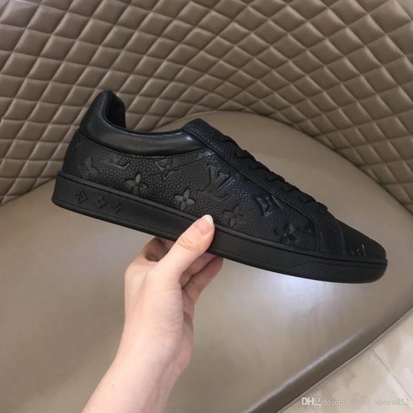 2020 r luxembourg fashion trend outdoor running shoes comfortable and breathable sports overall lightweight casual shoes
2020 r luxembourg fashion trend outdoor running shoes comfortable and breathable sports overall lightweight casual shoes