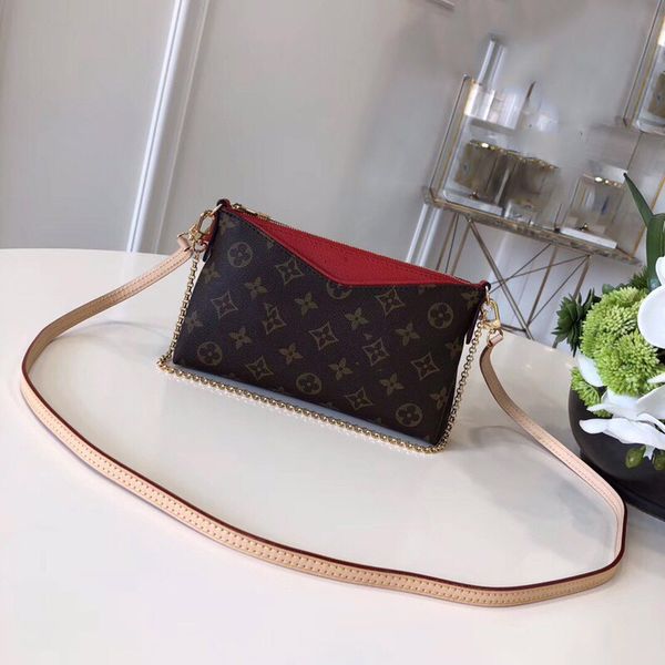 125-m41638 classic fashion shoulder bag double shoulder bag messenger bag handbag women's handbag leather production
125-m41638 classic fashion shoulder bag double shoulder bag messenger bag handbag women's handbag leather production