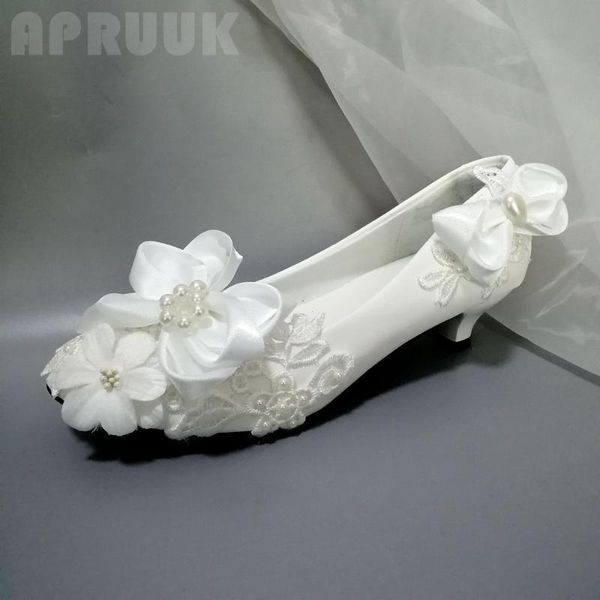 white applique lace wedding shoes bride handmade sweet design elegant satin bow flower girl ladies party bridesmaid pumps shoes, Black
white applique lace wedding shoes bride handmade sweet design elegant satin bow flower girl ladies party bridesmaid pumps shoes, Black