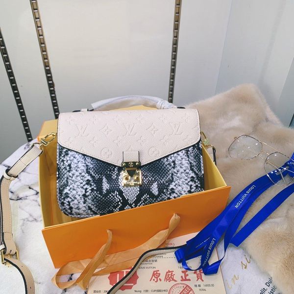 european retro fashion ladies square bag 2020 new quality matte pu leather women's handbag chain tote shoulder messenger bagsaf
european retro fashion ladies square bag 2020 new quality matte pu leather women's handbag chain tote shoulder messenger bagsaf