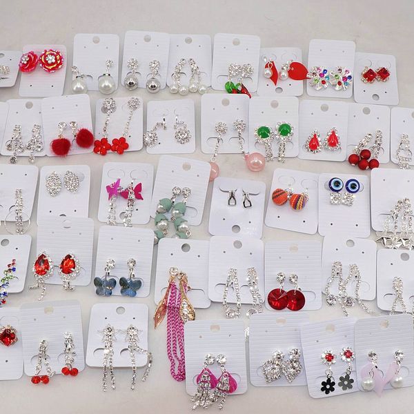 wholesale 30pairs/lots mix style cute crystal clip earrings for women party gift jewlery, Golden;silver
wholesale 30pairs/lots mix style cute crystal clip earrings for women party gift jewlery, Golden;silver