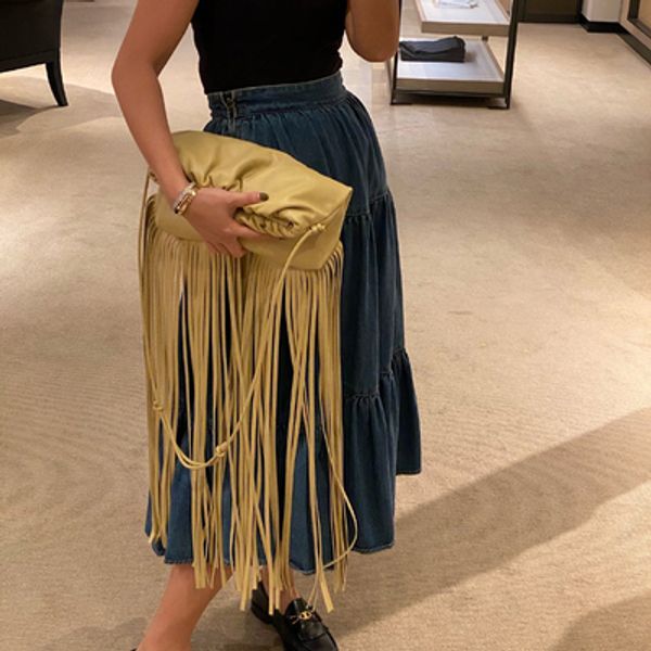 ins fashion tassel women shoulder bag leather bohemian handbag clutch purse national style fringed messenger bag
ins fashion tassel women shoulder bag leather bohemian handbag clutch purse national style fringed messenger bag
