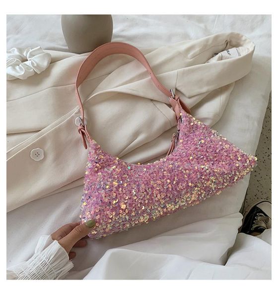 2020 shiny summer luxury design sequin bling high capacity bucket bag ladies all-match wide belt single shoulder messenger bag
2020 shiny summer luxury design sequin bling high capacity bucket bag ladies all-match wide belt single shoulder messenger bag