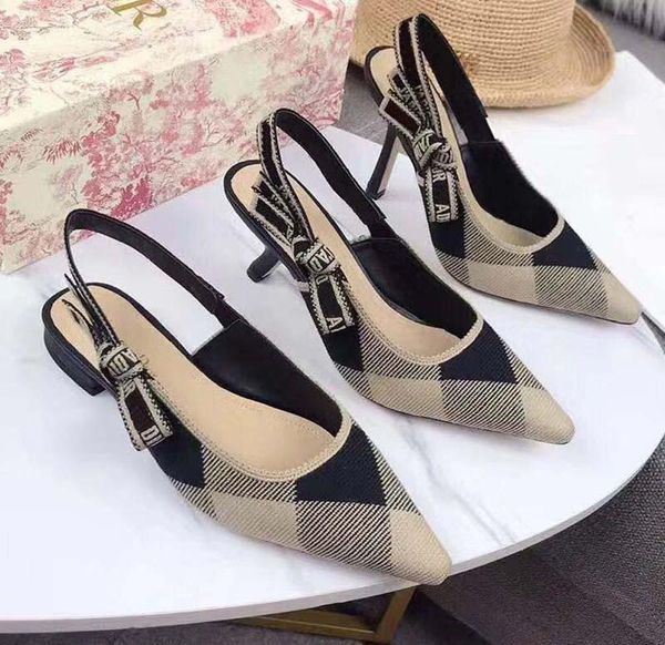 woman slippers sandals shoes summer flat sandals flip flops fashion rubber slippers sandals with box size:35-41 shipping d1302, Black
woman slippers sandals shoes summer flat sandals flip flops fashion rubber slippers sandals with box size:35-41 shipping d1302, Black