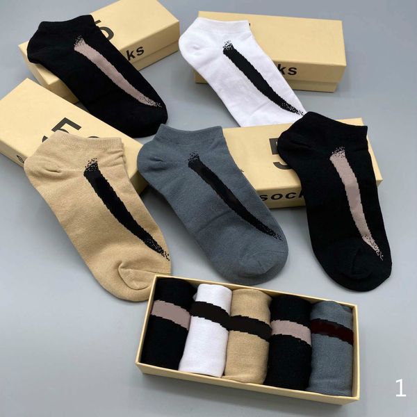 2020 новые мужские носки мода letters носки активные мальчики топы running wear для оптовых 5 пар в штучной упаковке носки, Black
2020 новые мужские носки мода letters носки активные мальчики топы running wear для оптовых 5 пар в штучной упаковке носки, Black
