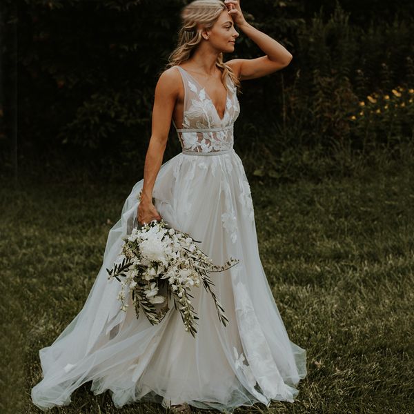 2021 backless boho wedding dresses a line appliques floral lace deep v neck bohemian beach bridal gowns country wedding dress vestidos, White
2021 backless boho wedding dresses a line appliques floral lace deep v neck bohemian beach bridal gowns country wedding dress vestidos, White
