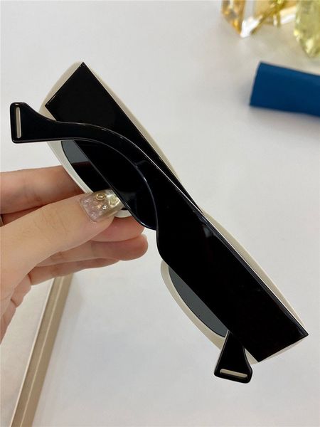 popular fashion design design 0516s autumn, trendy new sunglasses small quality in frame uv400 glasses protective afrga, White;black
popular fashion design design 0516s autumn, trendy new sunglasses small quality in frame uv400 glasses protective afrga, White;black