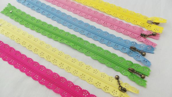 500pcs/lot fashion 20cm or 25cm zippers lace nylon finish zipper for sewing wedding dress etc 24 color fast shipping
500pcs/lot fashion 20cm or 25cm zippers lace nylon finish zipper for sewing wedding dress etc 24 color fast shipping