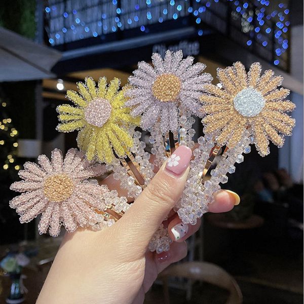 luxury daisy flower hair clips women hairpins fashion headpiece barrette wedding hairpins hair accessories clips for lady, Golden;silver 
luxury daisy flower hair clips women hairpins fashion headpiece barrette wedding hairpins hair accessories clips for lady, Golden;silver
