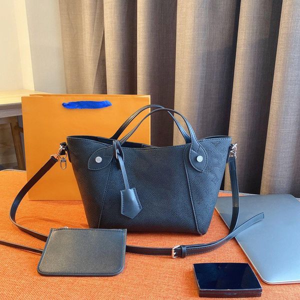 classic designer luxury handbag women fashion good quality leather shoulder bag cross body new style
classic designer luxury handbag women fashion good quality leather shoulder bag cross body new style