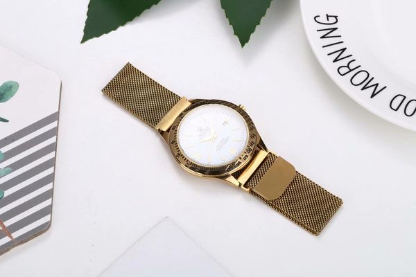 new men's watch quartz watch ladies stainless steel beautiful ladies waterproof watch, Slivery;brown
new men's watch quartz watch ladies stainless steel beautiful ladies waterproof watch, Slivery;brown