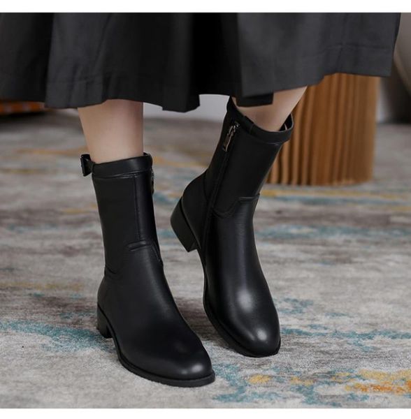 boots women genuine leather spring winter knee high boots comfort botines mujer woman ankle big size46 q8848, Black
boots women genuine leather spring winter knee high boots comfort botines mujer woman ankle big size46 q8848, Black