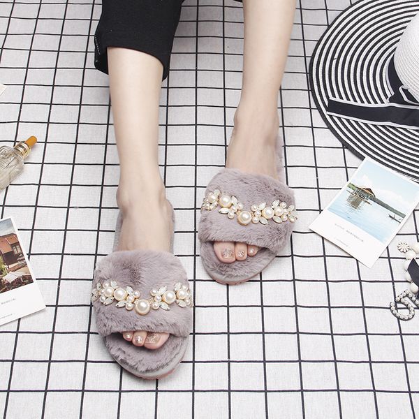 2020 fashion gray pearl house slippers women winter women indoor slippers woman slip on flats slides female faux fur, Black
2020 fashion gray pearl house slippers women winter women indoor slippers woman slip on flats slides female faux fur, Black