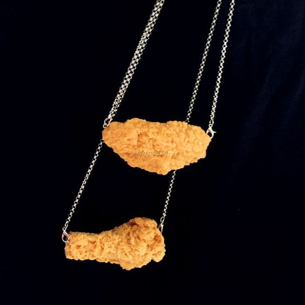 моделирование fried chicken ожерелье прекрасные смешные хрустящие куриное крыло реалистичная ожерелье ювелирных изделий способа, Silver
моделирование fried chicken ожерелье прекрасные смешные хрустящие куриное крыло реалистичная ожерелье ювелирных изделий способа, Silver