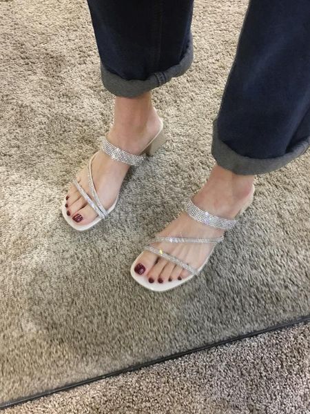 slippers women wear 2020 new spring korean rhinestone net red fashion open toe thick with beach sandals tide, Black
slippers women wear 2020 new spring korean rhinestone net red fashion open toe thick with beach sandals tide, Black