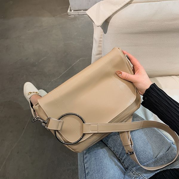 bag female 2020 new korean version of the wild texture messenger bag western atmosphere fashion small square wholesale
bag female 2020 new korean version of the wild texture messenger bag western atmosphere fashion small square wholesale