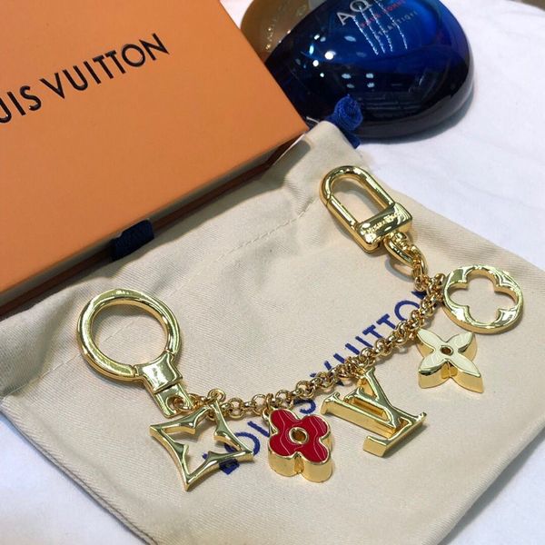 new keychains keyring holder leather stainless steel bag car key chain famous designer luxury keychains for women men with box, Silver
new keychains keyring holder leather stainless steel bag car key chain famous designer luxury keychains for women men with box, Silver