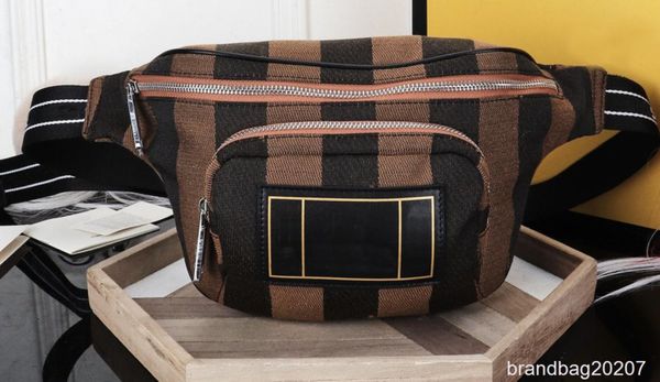 simple and practical backpack type, upper body effect is very handsome, can waist back, chest back shoulder bag, male and female common
simple and practical backpack type, upper body effect is very handsome, can waist back, chest back shoulder bag, male and female common