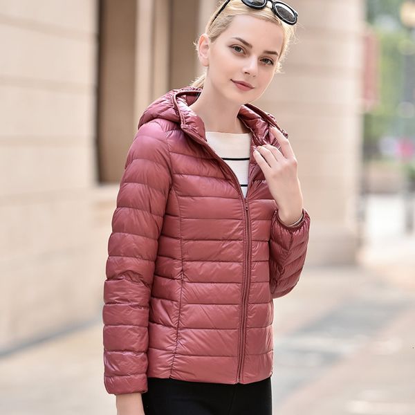 2020 new white duck down coat women autumn winter hooded warm coat ultralight duck down jacket short coat parka plus size 6xl, Black;white
2020 new white duck down coat women autumn winter hooded warm coat ultralight duck down jacket short coat parka plus size 6xl, Black;white