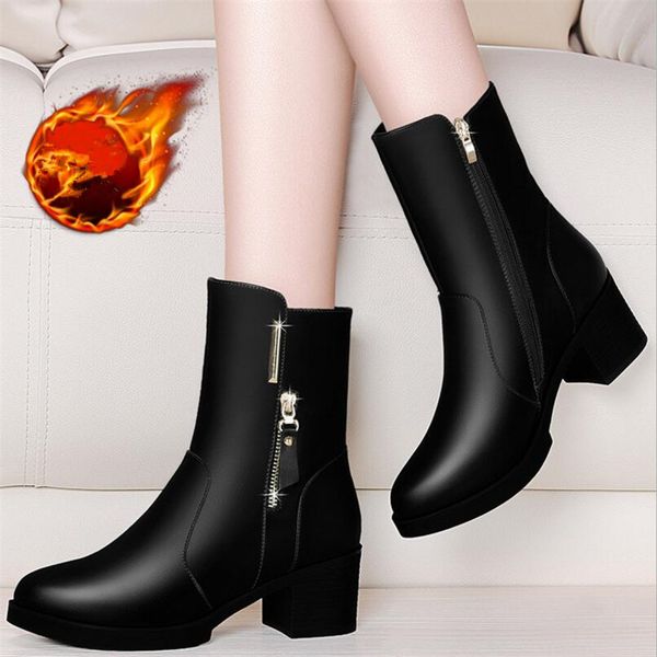 boots autumn and winter women's shoes short thick with high heel velvet cotton in the tube, Black
boots autumn and winter women's shoes short thick with high heel velvet cotton in the tube, Black