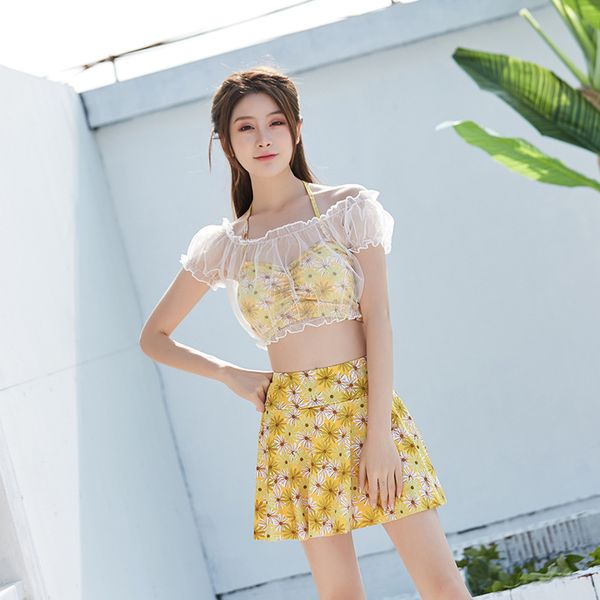 fashion swimsuit female split belly covering skinny spring student breast ins fairy fan xiaoxiangfeng swimming suit, White;black
fashion swimsuit female split belly covering skinny spring student breast ins fairy fan xiaoxiangfeng swimming suit, White;black