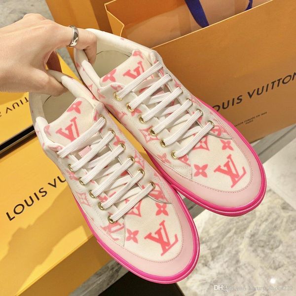 r luxury leather casual sneakers, stylish stellar sneakers, comfortable platform, size 30-40 (with original box),ss
r luxury leather casual sneakers, stylish stellar sneakers, comfortable platform, size 30-40 (with original box),ss