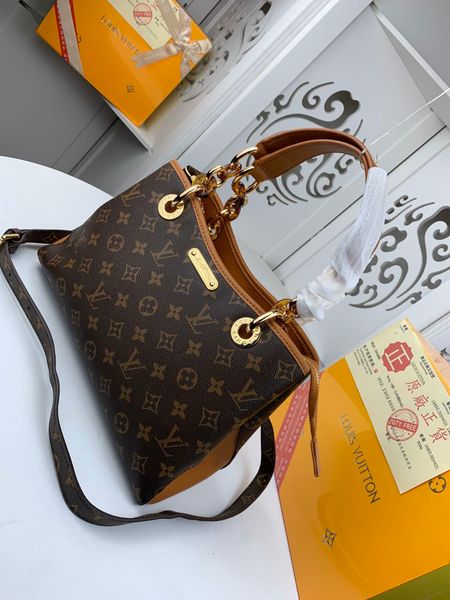42866 leather classic fashion handbag card bag zero wallet men's and women's backpacks single shoulder bag 42866 zz
42866 leather classic fashion handbag card bag zero wallet men's and women's backpacks single shoulder bag 42866 zz