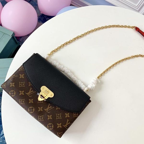 2021 luxury design ladies handbag shoulder dinner party bag wild fashion leather fabric metal texture lady crossbody bag n
2021 luxury design ladies handbag shoulder dinner party bag wild fashion leather fabric metal texture lady crossbody bag n