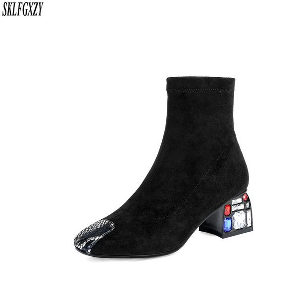 autumn winter women boots shoes girl fashion ankle boots women black genuine leather zipper basic ladies shoes
autumn winter women boots shoes girl fashion ankle boots women black genuine leather zipper basic ladies shoes