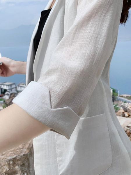 thin section linen suit female 2020 spring and summer new british style casual wild cotton and linen small suit large size coat, White;black
thin section linen suit female 2020 spring and summer new british style casual wild cotton and linen small suit large size coat, White;black