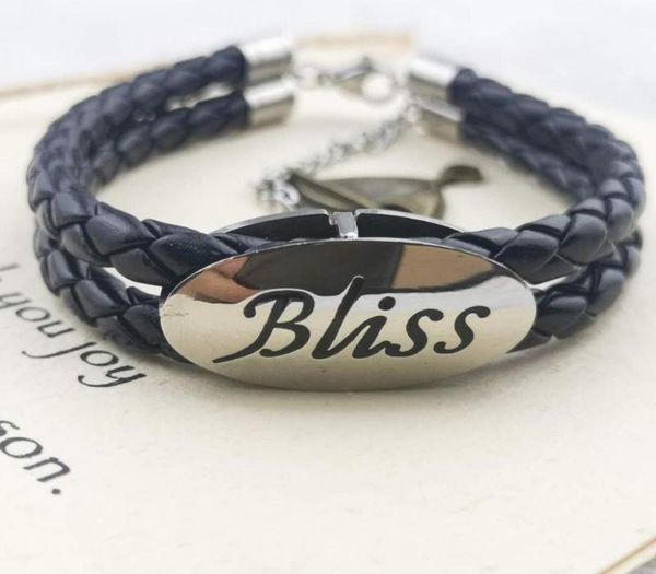 основной костюм классические европейский и американский стиль женщина bracelet77, Black
основной костюм классические европейский и американский стиль женщина bracelet77, Black