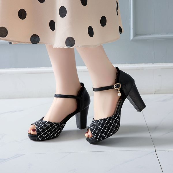 sandals 2021 women sweet lace ruffle high heels woman thick heel fish mouth platform shoes plus size32 43 buckle wedding, Black
sandals 2021 women sweet lace ruffle high heels woman thick heel fish mouth platform shoes plus size32 43 buckle wedding, Black