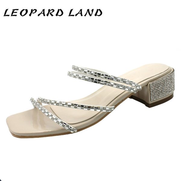 leopard landrome sandals women's chunky heel 2020 new summer rhinestone double purpose square heel women's slippers tws-555-3, Black
leopard landrome sandals women's chunky heel 2020 new summer rhinestone double purpose square heel women's slippers tws-555-3, Black