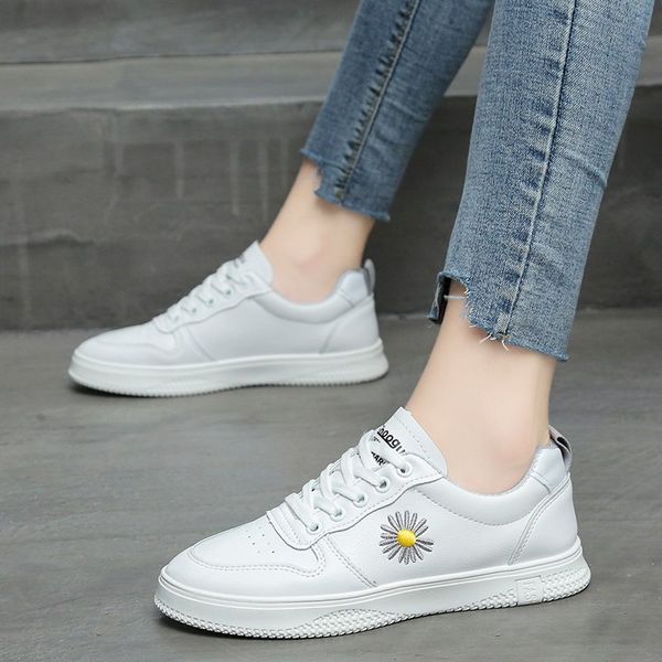 women sneakers lace-up ladies shoes 2020 new autumn fashion casual shoes white flower leather women woman flats plus size, Black
women sneakers lace-up ladies shoes 2020 new autumn fashion casual shoes white flower leather women woman flats plus size, Black