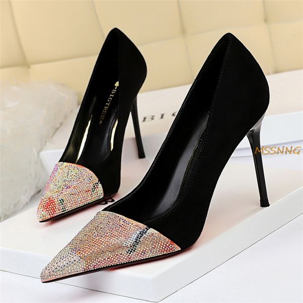 2020 summer new women 9cm high heels pumps stiletto fashion bling crystal suede heels glitter rhinestone bridal party shoes, Black
2020 summer new women 9cm high heels pumps stiletto fashion bling crystal suede heels glitter rhinestone bridal party shoes, Black
