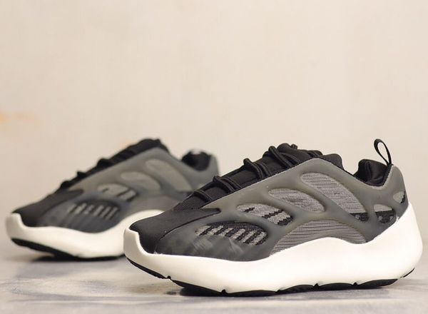 2020 latest 27-36 highest quality kanye west 700 boy girl child shoes designer sneakers chaussures sports loafers running martin platform, Black
2020 latest 27-36 highest quality kanye west 700 boy girl child shoes designer sneakers chaussures sports loafers running martin platform, Black